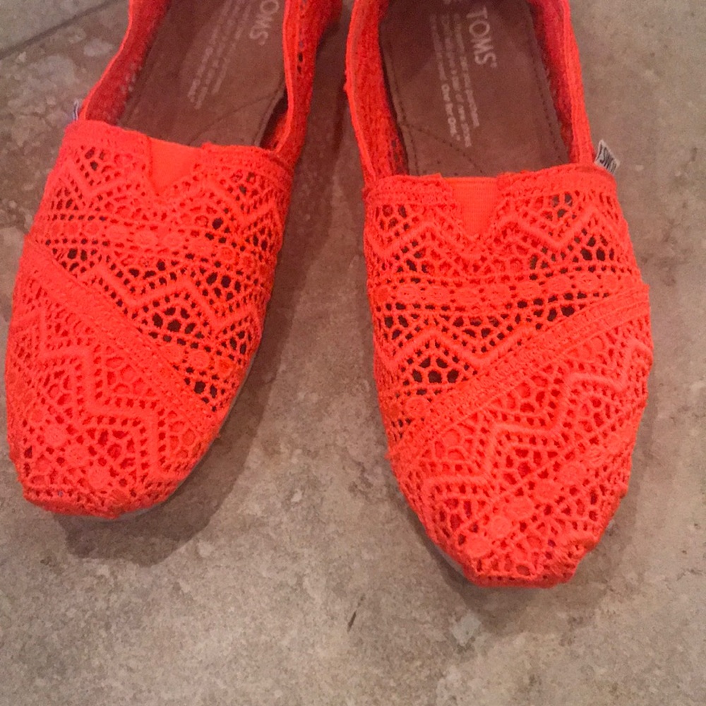 Toms women’s flat crochet Lace floral size 6 - Picture 7 of 7